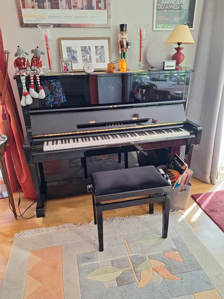 Yamaha U1 Klavier - Bild 4 von 6
