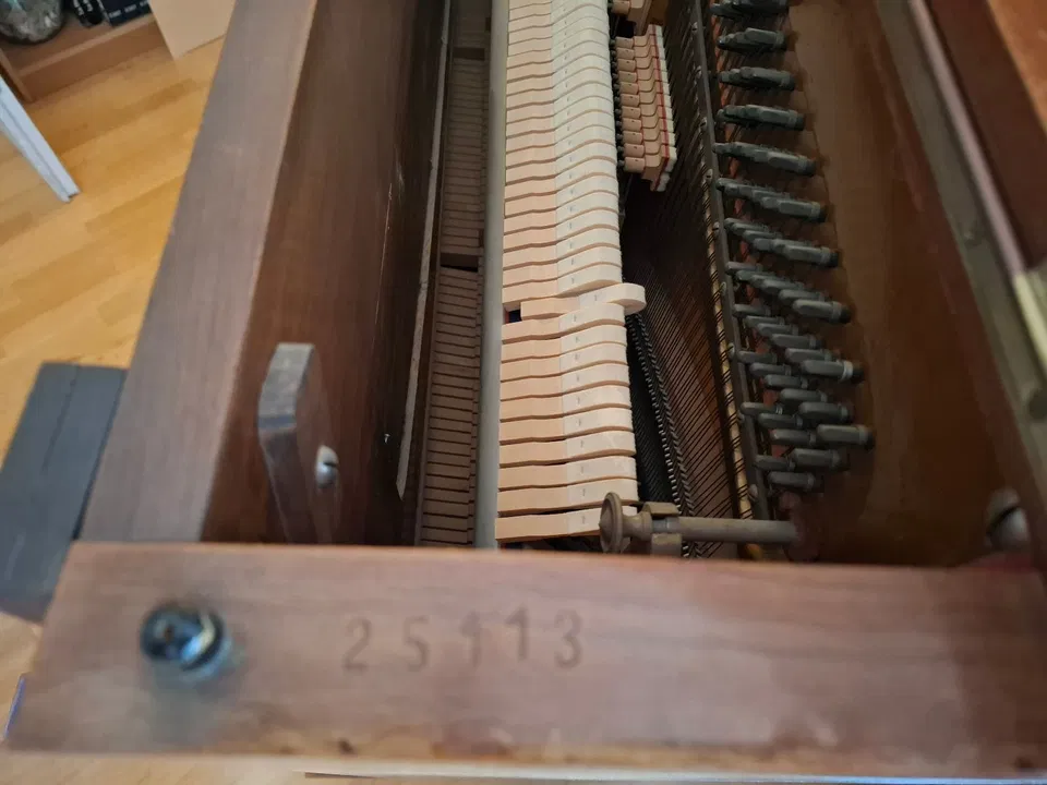 Klavier Hoffmann - Bild 2 von 6