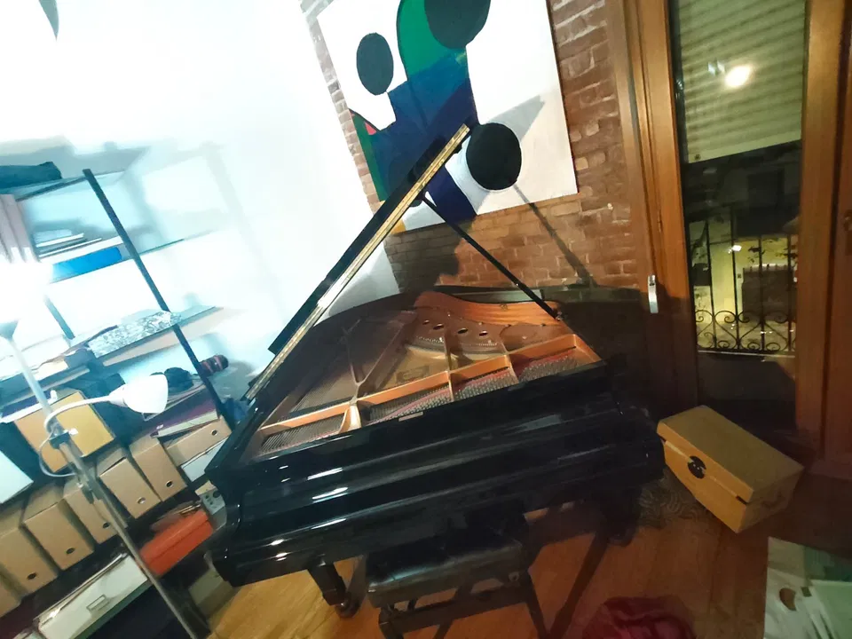 Yamaha C2 Flügel · Baujahr 2000 · Hochglanzschwarz - Bild 2 von 6